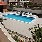 Anda Villa