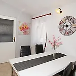 Anda Villa