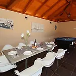 Anda Villa *