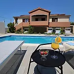 Anda Villa Zara