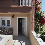 Anda Villa