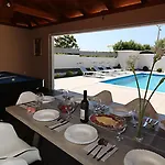 Villa Anda Zara