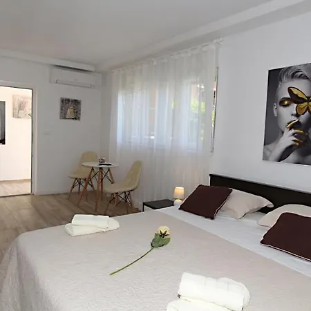 Anda Villa