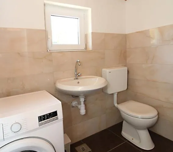 וילה Anda זאדאר