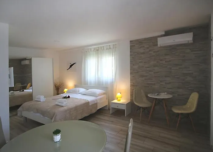 וילה Anda זאדאר