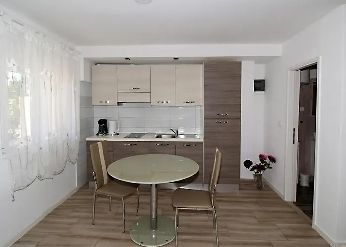 Anda וילה זאדאר